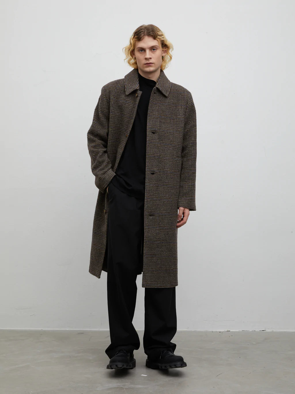 Gil Brown/Navy Check - Brixtol Textiles