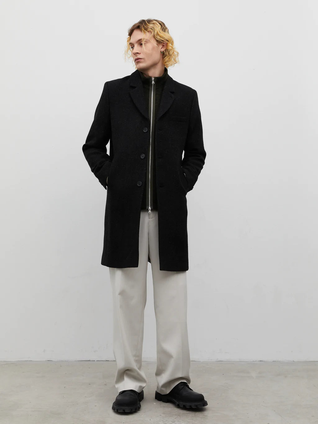 Ian, Black 2023 - Brixtol Textiles